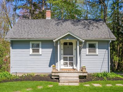 4 Maple Ave