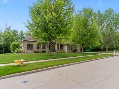 1055 Zacher Dr