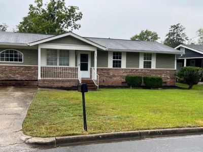 3133 Lee Ct SW