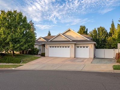 3764 Ferrero Way