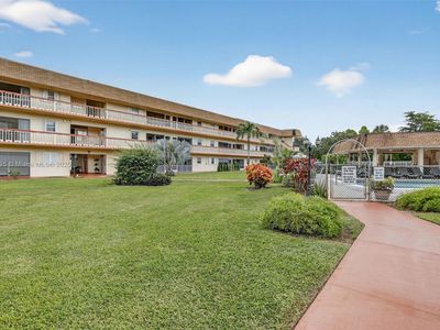 5300 Washington St APT T218