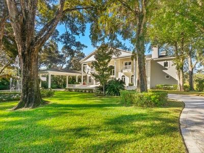 1126 BROWNSHIRE COURT