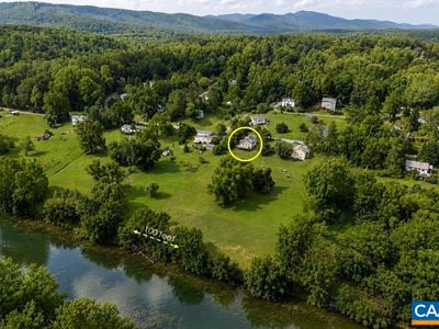 403 Riverside Dr