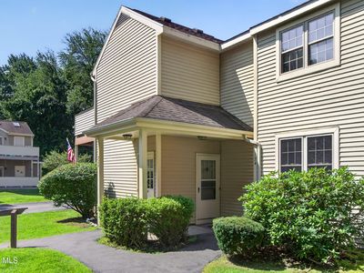 124 Monmouth Way