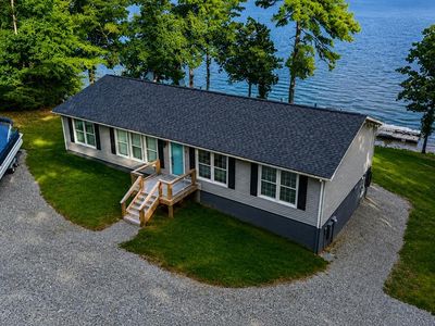216 Lakeside Dr