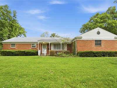 101 Winchcombe Dr