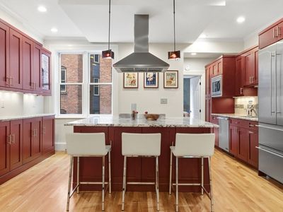 34 Station St APT 3