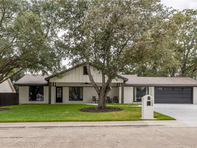 1908 Carter Creek Pkwy