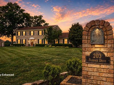 203 Paddock Dr