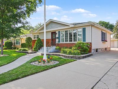 510 E 164th Pl