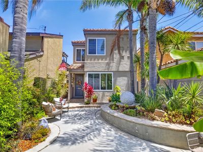 330 Ultimo Ave