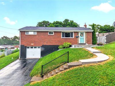 12 Corbett Ave
