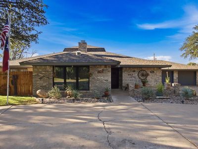 6314 Deering Dr