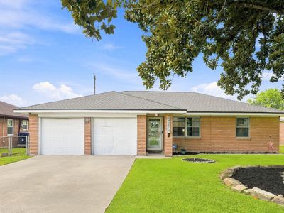 2405 Hillshire Dr