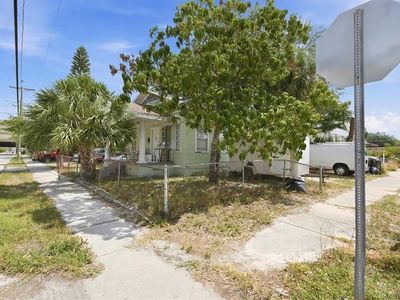301 N 26th St APT A