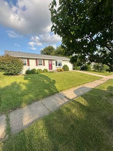 321 Peace Ave NW