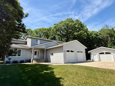 15174 Edgewood Rd