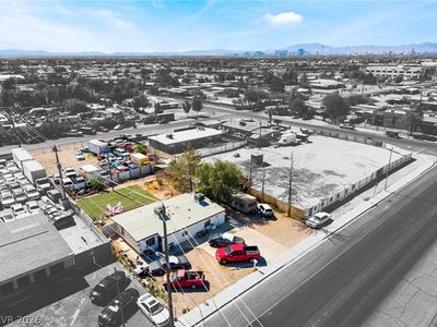 5351 E Lake Mead Blvd