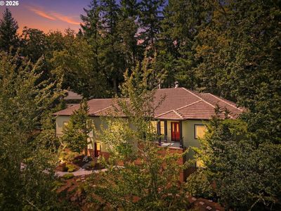 3083 Skyview Ln