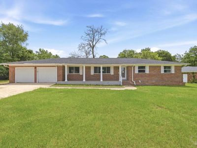 312 N 57th Ave