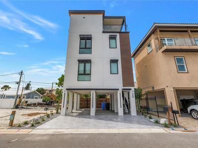 30 80th Ave