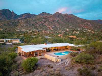 6616 N Donna Beatrix Cir