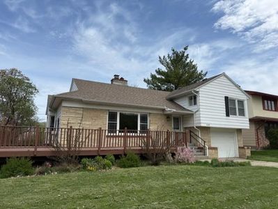 318 W Lake St