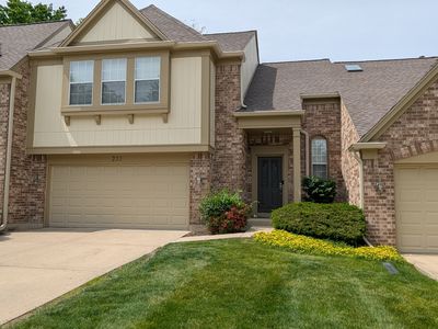 233 Lorraine Cir