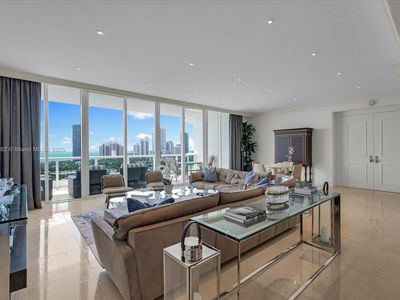 20155 NE 38th Ct APT 2002