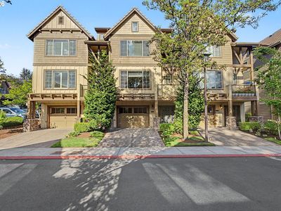 2060 NW Village Cir #43