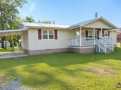 207 Depot St N
