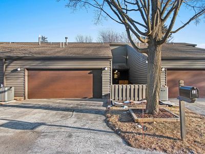 33 Webster Heights Dr