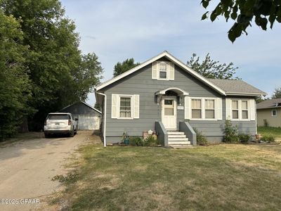 207 N Berg St