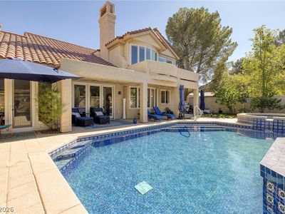 7402 Mission Hills Dr