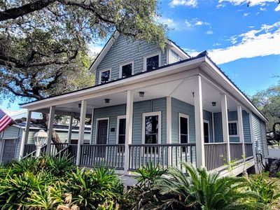 10 Old Cottage Beach Dr