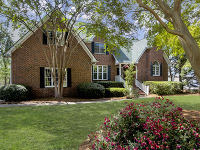 1529 Strathmore Ln