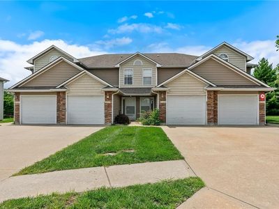 Property at 9001 SW Gala Dr, Blue Springs, MO