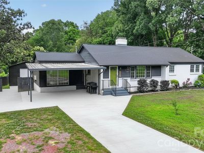 2432 Oakwood Cir