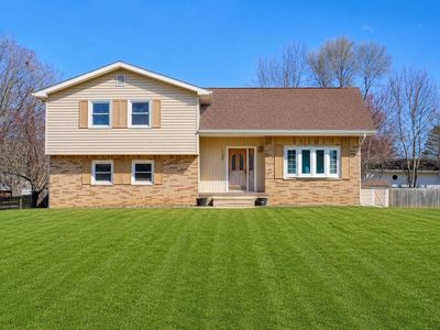 1190 Ferndale Rd