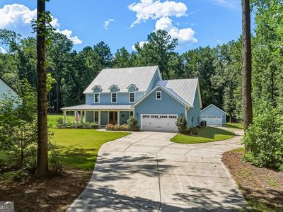 695 Parkview Dr