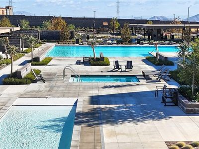 Property at 15946 Caterpillar Dr, Fontana, CA