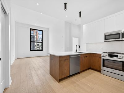 38 Jackson St #315