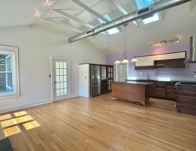 1224 Hollywood Dr