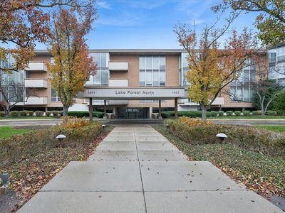 1301 N Western Ave UNIT 211