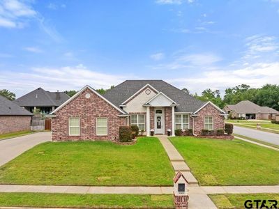 1303 Fairfield Ln