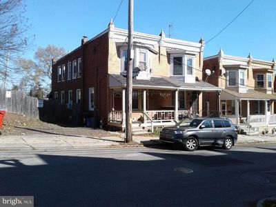 819 W Elm St