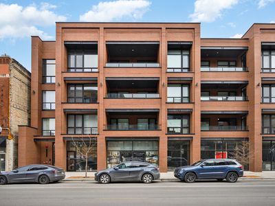 3037 N Lincoln Ave #Penthouse 03