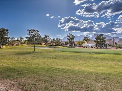 2637 Showcase Dr