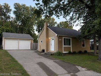 311 W Grand Traverse St