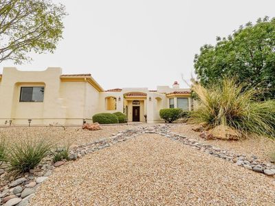 848 Desert Dr